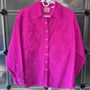 Levi’s Corduroy Relaxed Long Sleeve Western Shirt in Fushia Pink Women’s L
